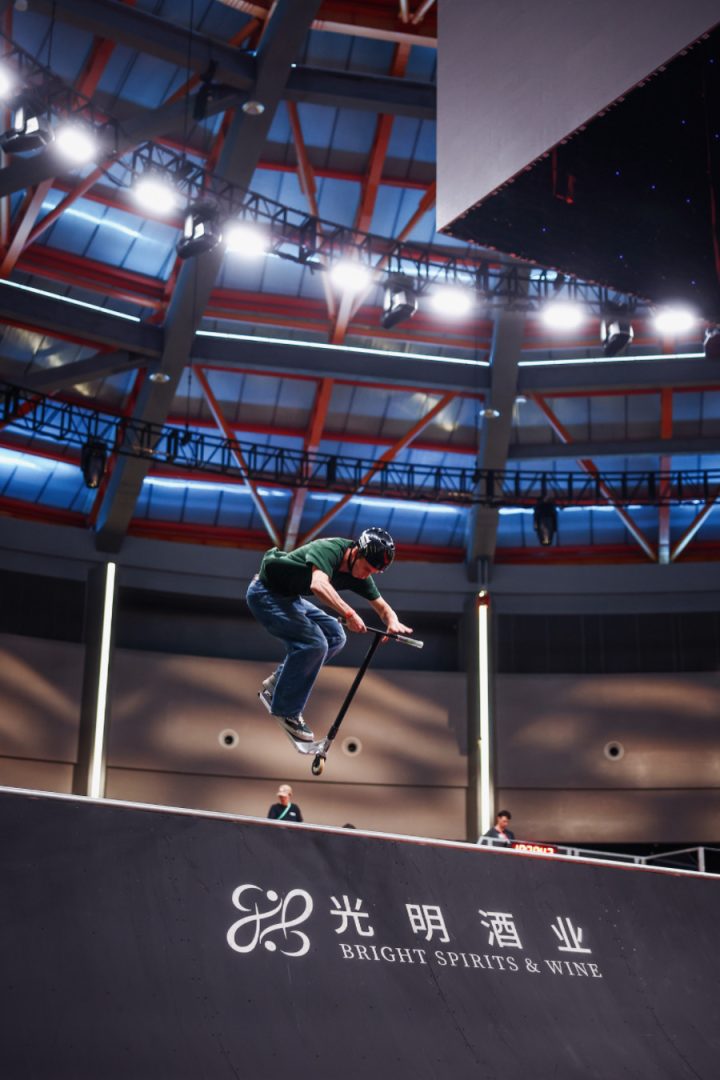 1760798791-b37a377d93f18b2