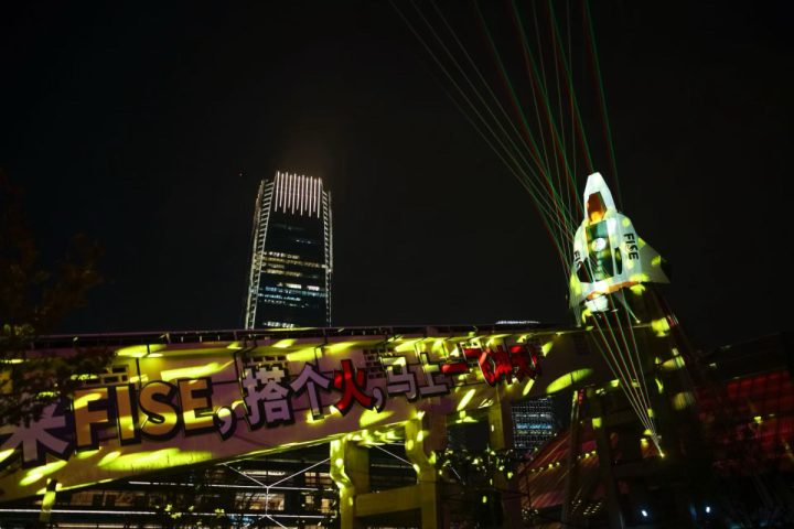 1760798793-b56d02fc49224b9