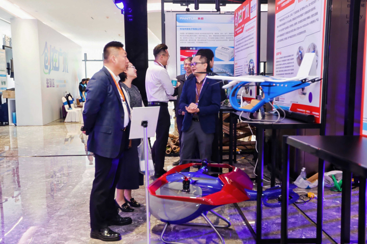 1766722930-e39c3027aae48de